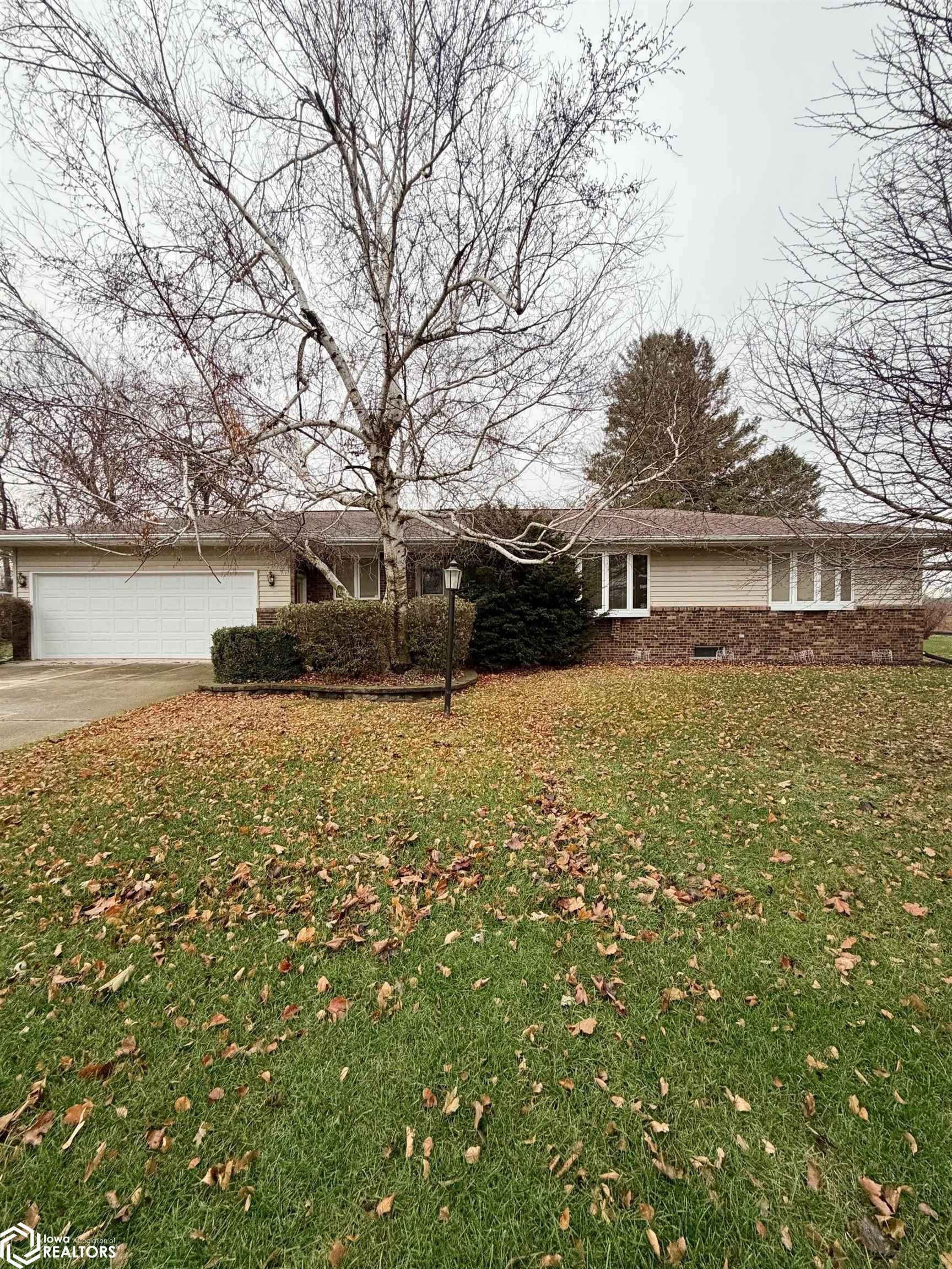 213 8th Street SE Clarion IA 50525