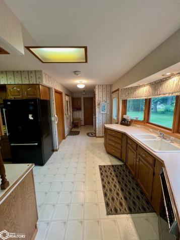 213 8th Street SE Clarion IA 50525