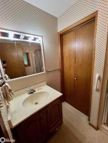 213 8th Street SE Clarion IA 50525