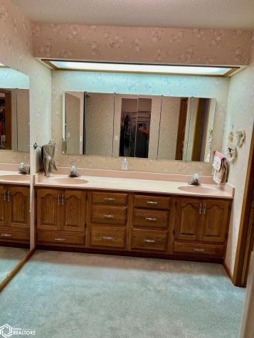 213 8th Street SE Clarion IA 50525