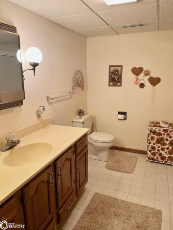 213 8th Street SE Clarion IA 50525