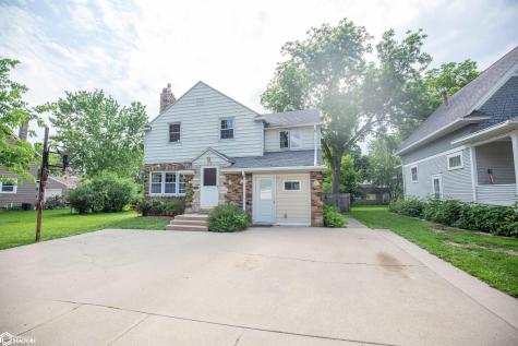 716 S Jones Street Algona IA 50511