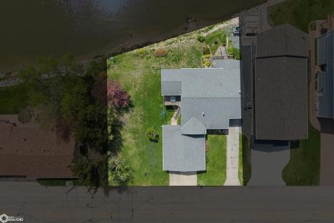 306 E Lake Street Ventura IA 50482