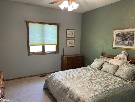 2530 River Road Iowa Falls IA 50126