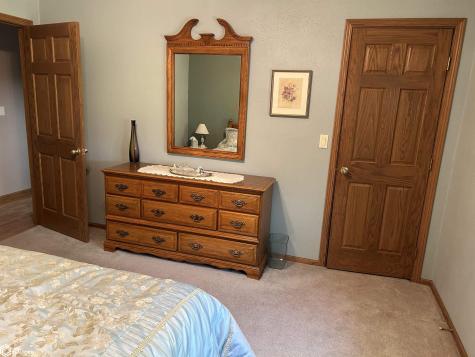 2530 River Road Iowa Falls IA 50126
