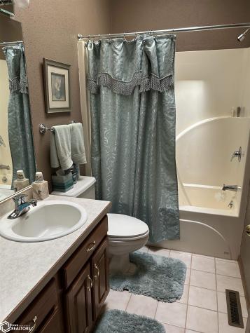 2530 River Road Iowa Falls IA 50126