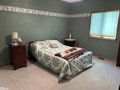 2530 River Road Iowa Falls IA 50126