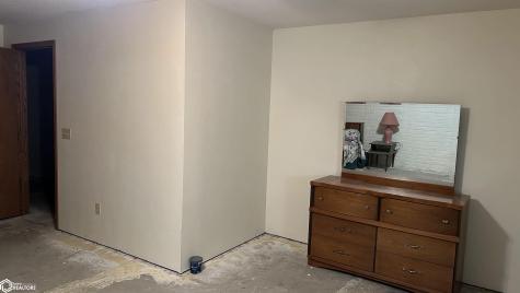 2530 River Road Iowa Falls IA 50126