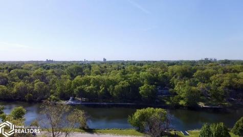 2530 River Road Iowa Falls IA 50126