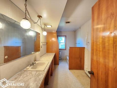 504 South Street Plymouth IA 50464