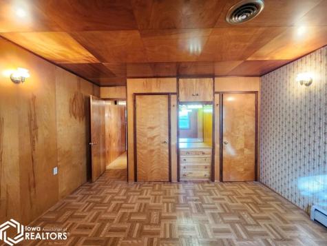 504 South Street Plymouth IA 50464