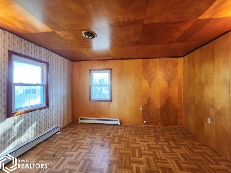 504 South Street Plymouth IA 50464