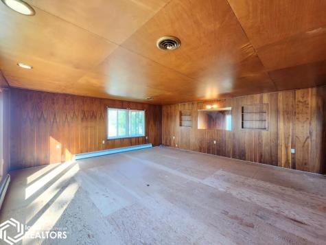 504 South Street Plymouth IA 50464