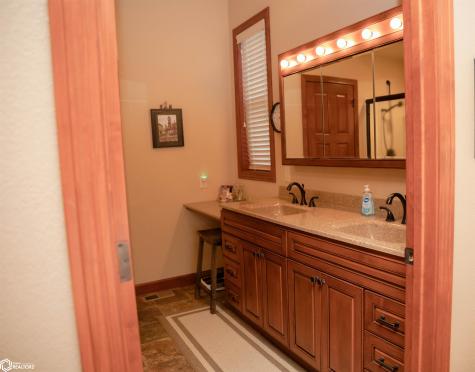 1816 Obrien Avenue Clarion IA 50525