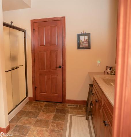 1816 Obrien Avenue Clarion IA 50525