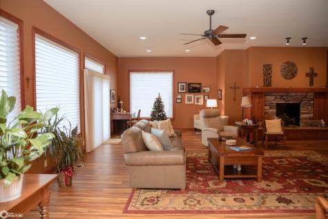 1816 Obrien Avenue Clarion IA 50525