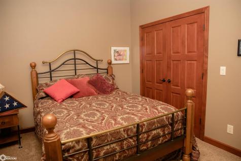 1816 Obrien Avenue Clarion IA 50525