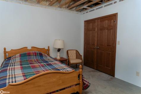1816 Obrien Avenue Clarion IA 50525