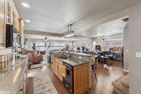 2207 N Shore Drive Clear Lake IA 50428