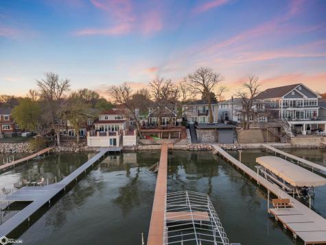 2207 N Shore Drive Clear Lake IA 50428