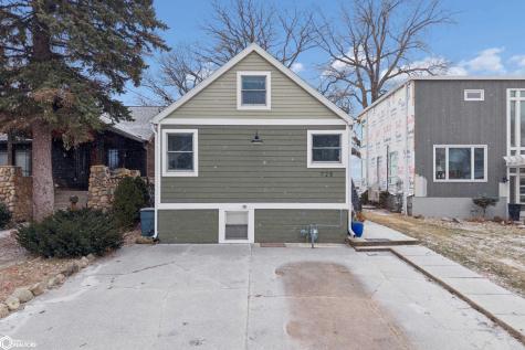 725 N Shore Drive Clear Lake IA 50428