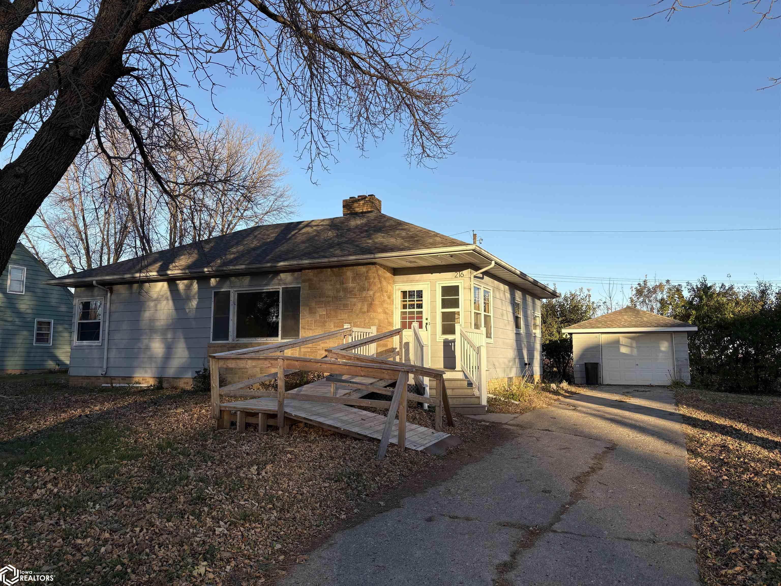 216 4th Street NE Buffalo Center IA 50424