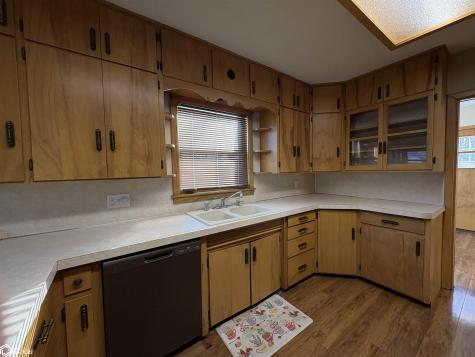 216 4th Street NE Buffalo Center IA 50424