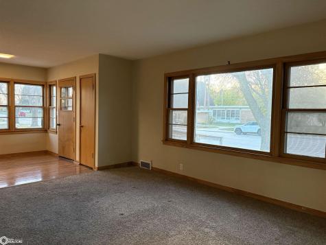 216 4th Street NE Buffalo Center IA 50424