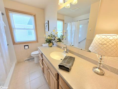 1148 1st Street SE Mason City IA 50401