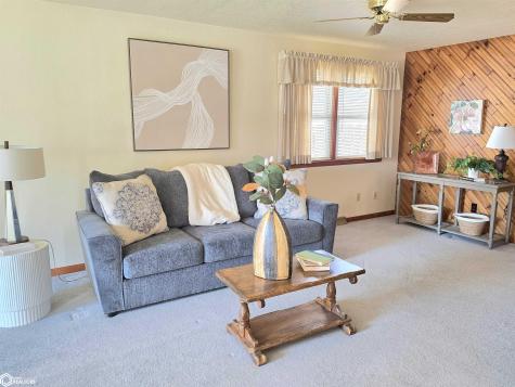 1148 1st Street SE Mason City IA 50401