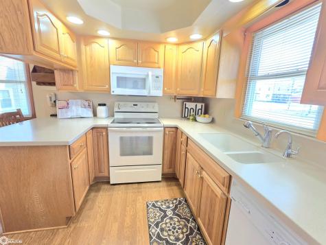 1148 1st Street SE Mason City IA 50401