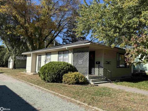 94 N 12th Street Northwood IA 50459