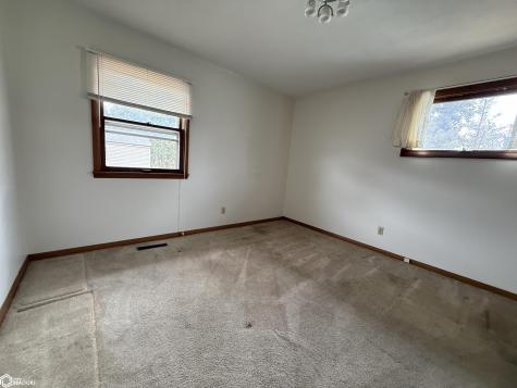 94 N 12th Street Northwood IA 50459