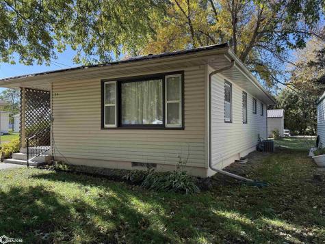 94 N 12th Street Northwood IA 50459