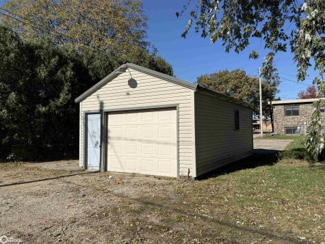 94 N 12th Street Northwood IA 50459