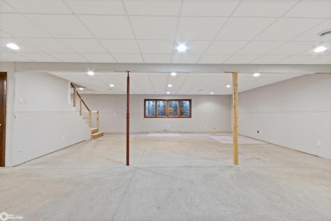 322 Nature Court Northwood IA 50459