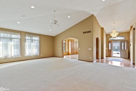 322 Nature Court Northwood IA 50459