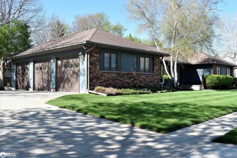 2113 Briardale Drive Iowa Falls IA 50126