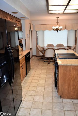 2113 Briardale Drive Iowa Falls IA 50126