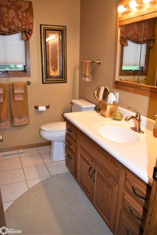 2113 Briardale Drive Iowa Falls IA 50126