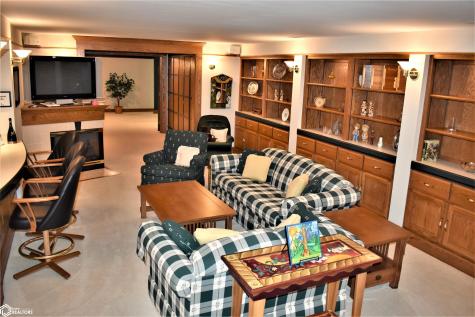 2113 Briardale Drive Iowa Falls IA 50126