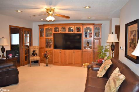 2113 Briardale Drive Iowa Falls IA 50126