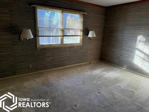 120 S Roan Street Algona IA 50511