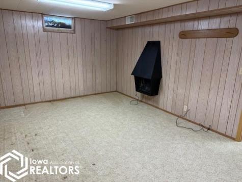 120 S Roan Street Algona IA 50511