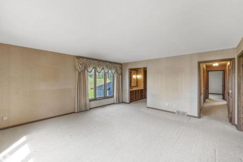 11642 Indigo Avenue Clear Lake IA 50428