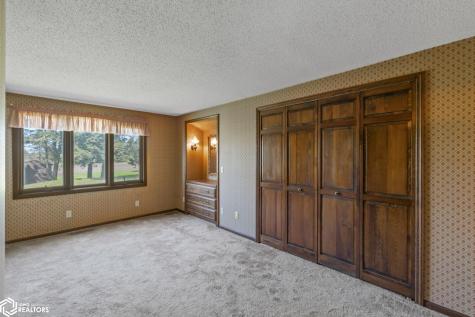 11642 Indigo Avenue Clear Lake IA 50428