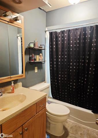 2290 Rake Avenue Garner IA 50438