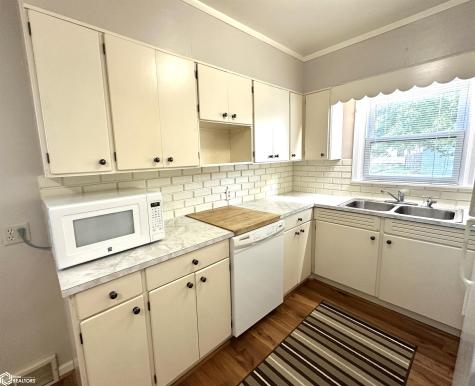 306 School Street Iowa Falls IA 50126