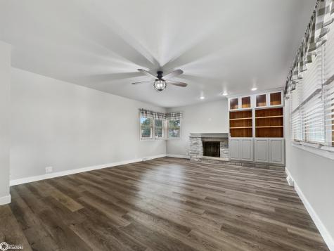 1316 Siloam Avenue Iowa Falls IA 50126