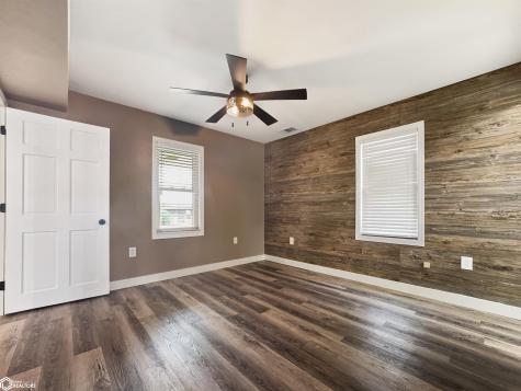 1316 Siloam Avenue Iowa Falls IA 50126